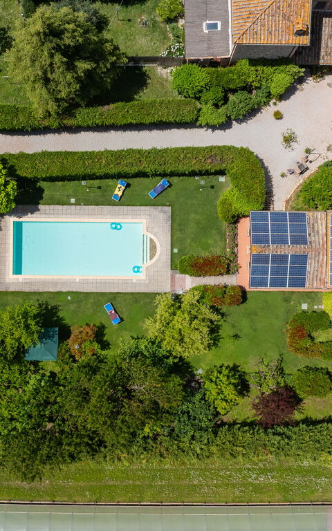Casale Tiziano: Piscina, Vista Panoramica
