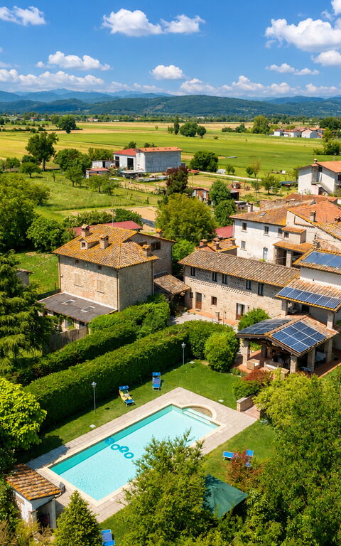 Casale Tiziano: Giardino, Piscina, Vista Panoramica