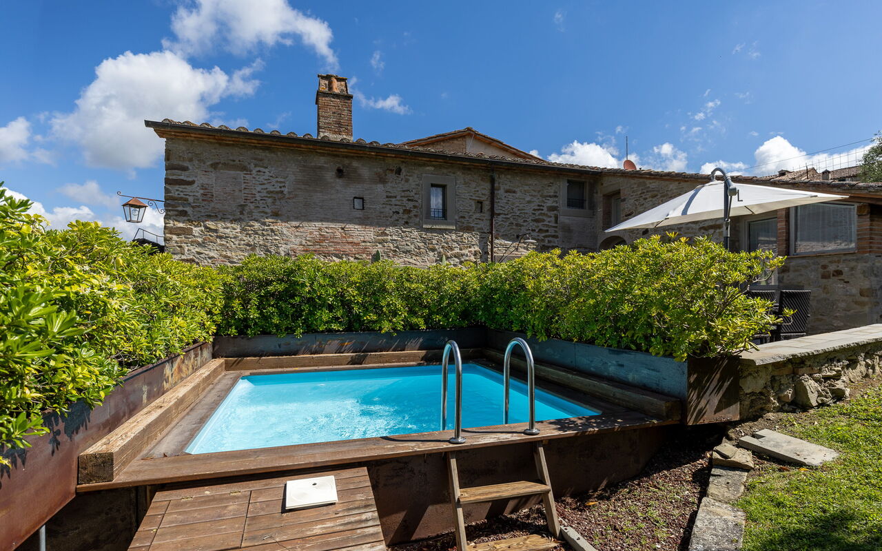 Casa La Fonte: all'aperto, Esterni, Piscina
