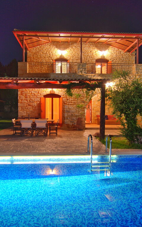 Villa Vrisses: all'aperto