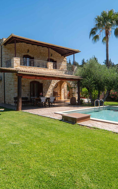 Villa Vrisses: all'aperto, Esterni, Giardino, Piscina