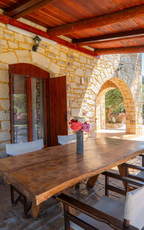 Villa Vrisses: all'aperto, Balcone / Terrazza / Patio, Giardino