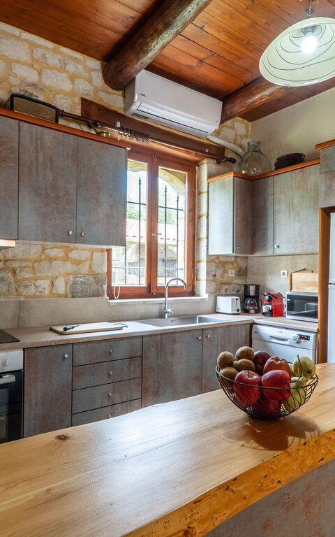 Villa Vrisses: Cucina