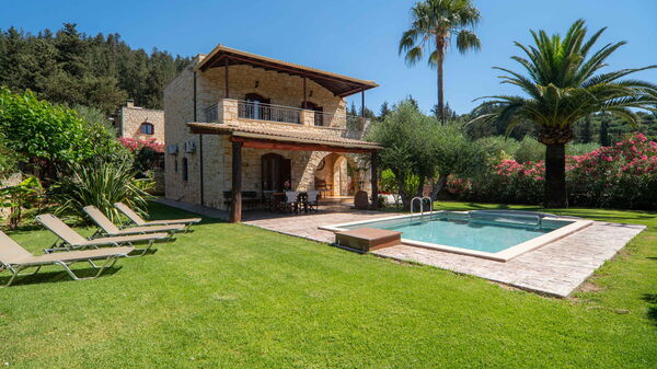 Villa Vrisses: all'aperto, Esterni, Giardino, Piscina