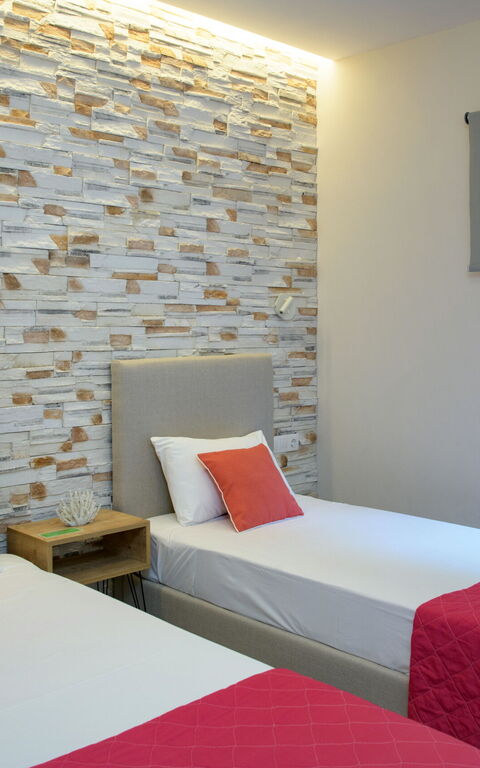 Beachfront Villa Seasun: Camera da letto