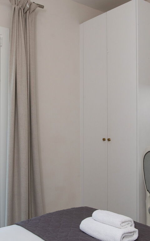 Beachfront Villa Seasun: Camera da letto