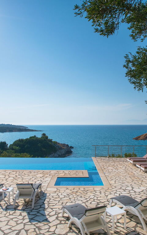 Beachfront Villa Seasun: all'aperto, Piscina, Vista Panoramica