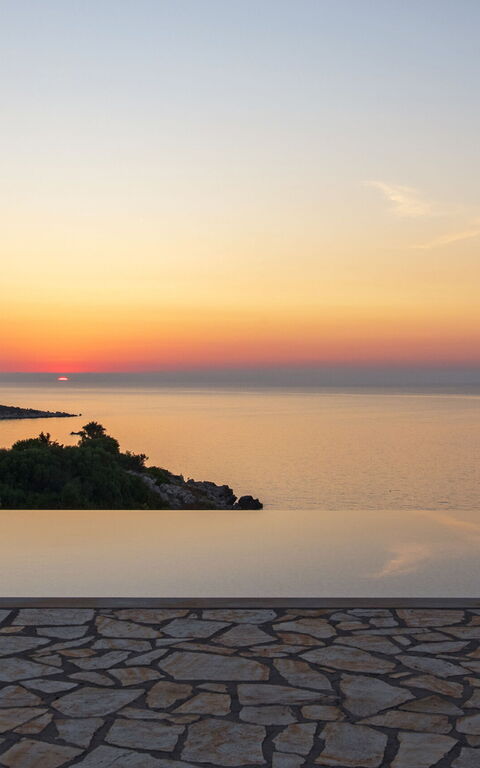 Beachfront Villa Seasun: all'aperto, Piscina, Vista Panoramica