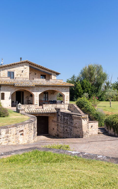 Villa Assisi: all'aperto, Esterni, Giardino