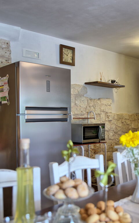 Trullo Santo Stefano: Cucina, Sala da pranzo, Soggiorno