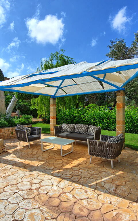 Lamia Santo Arcangelo: all'aperto, Giardino