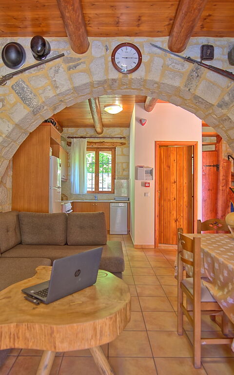 Villa Nipos: Cucina, Sala da pranzo, Soggiorno