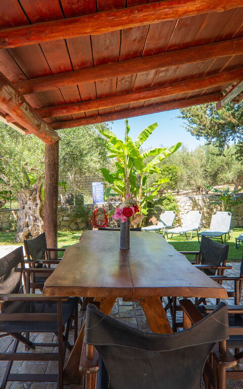 Villa Nipos: all'aperto, Balcone / Terrazza / Patio, Giardino, Piscina