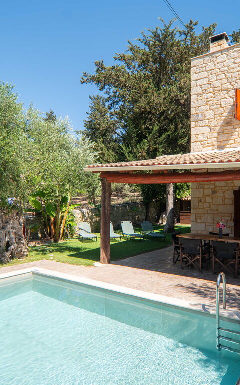 Villa Nipos: all'aperto, Balcone / Terrazza / Patio, Esterni, Giardino, Piscina