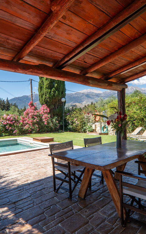 Villa Nipos: all'aperto, Esterni, Giardino, Piscina