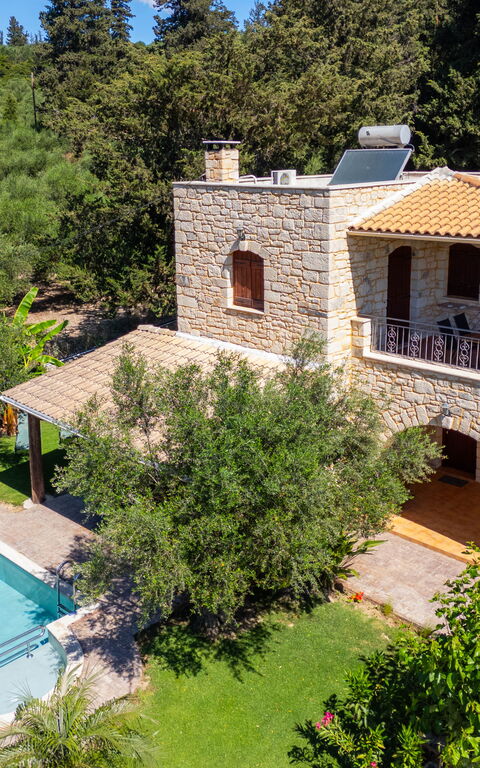 Villa Nipos: all'aperto, Esterni, Giardino, Piscina