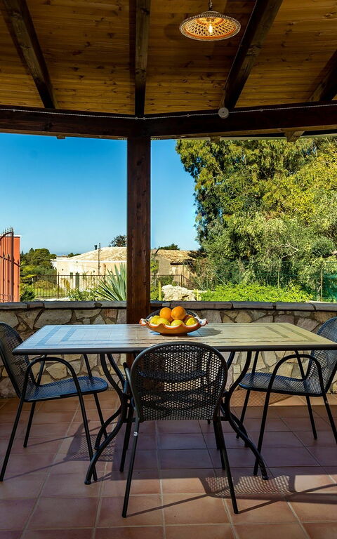 Villa Del Golfo: all'aperto