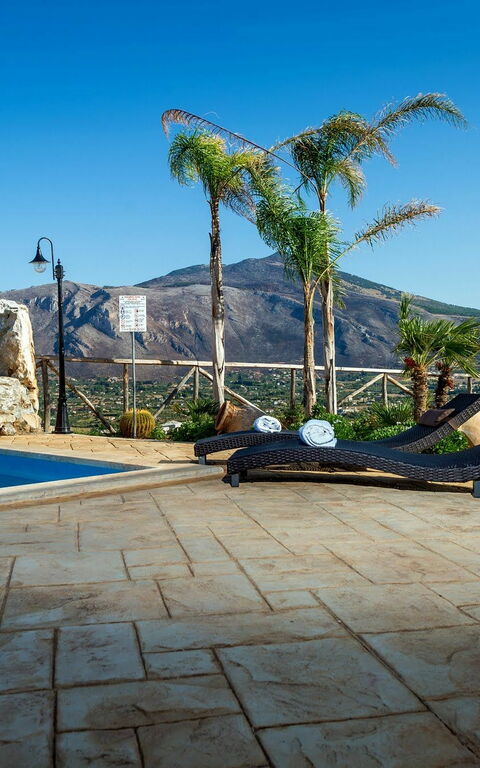 Villa Le Muse: Piscina