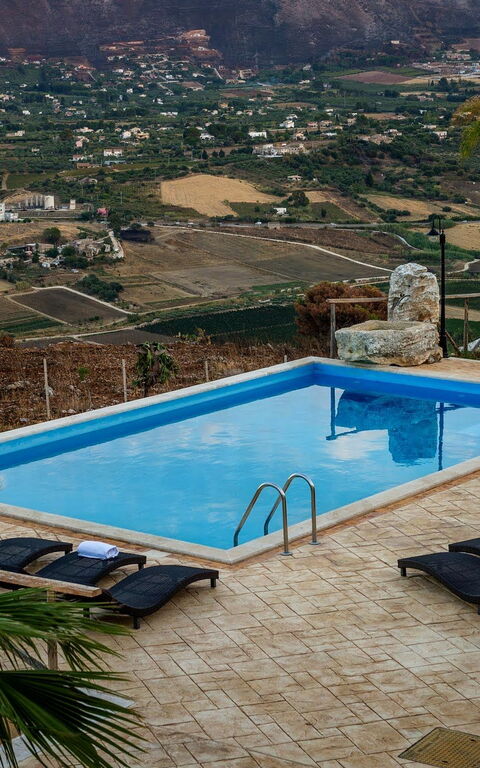 Villa Le Muse: Piscina, Vista Panoramica