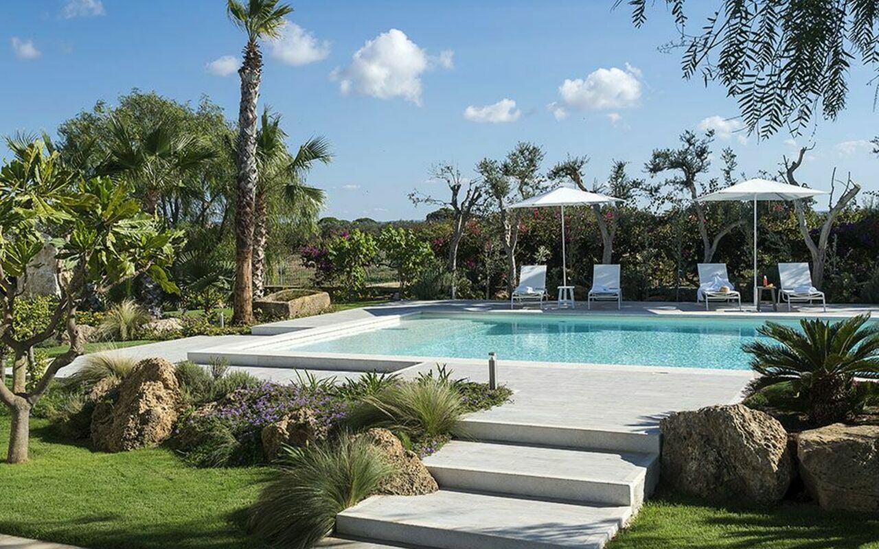 Villa Salinella: Giardino, Piscina