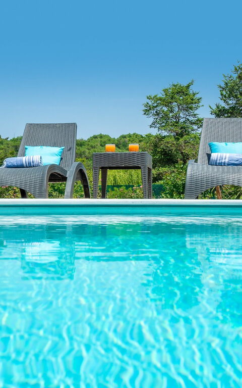 Beach Villa Joanna: Piscina