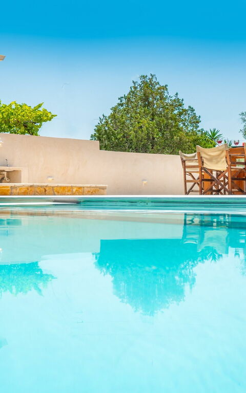 Beach Villa Joanna: Piscina