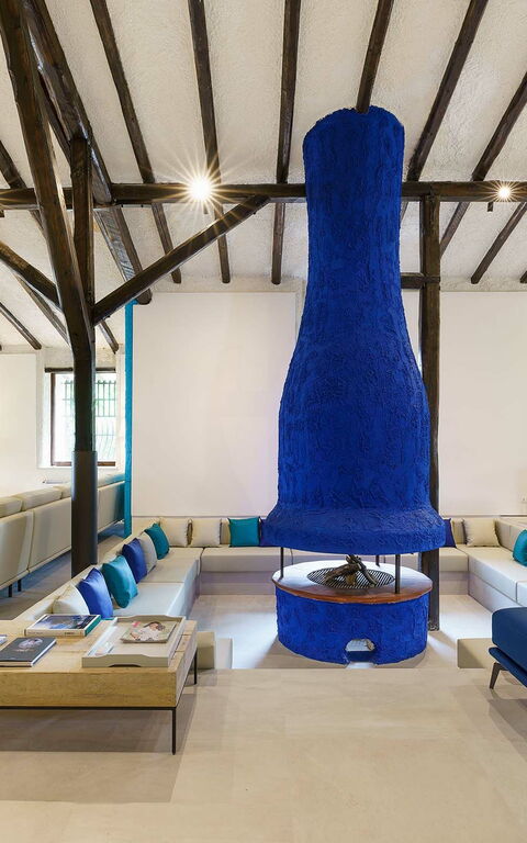 Blu Moon: Soggiorno, Stanza Comune