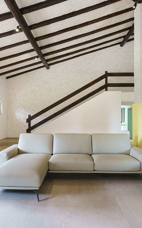 Blu Moon: Soggiorno, Stanza Comune