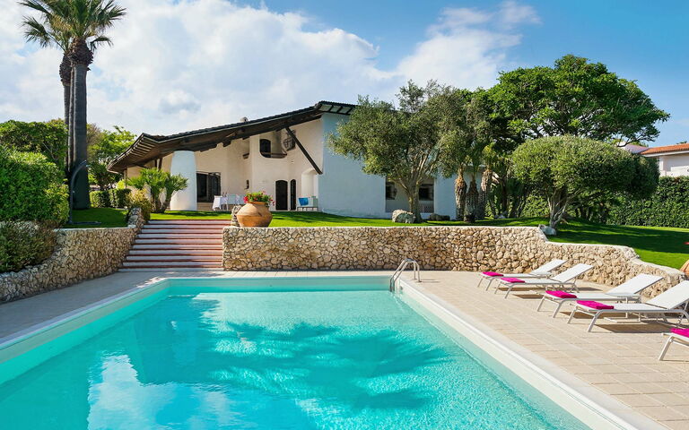 Blu Moon: Esterni, Giardino, Piscina