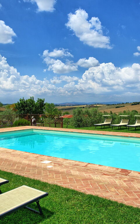 Villa Farneta: Piscina