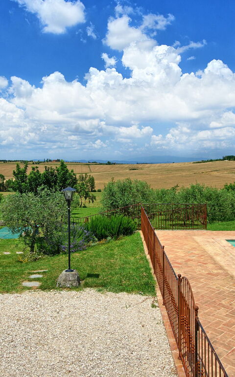 Villa Farneta: Giardino, Piscina