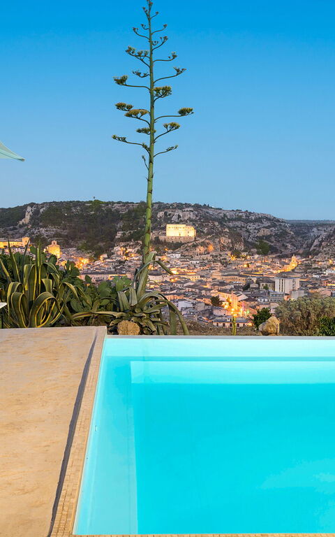 Villa Luna: all'aperto, Esterni, Piscina