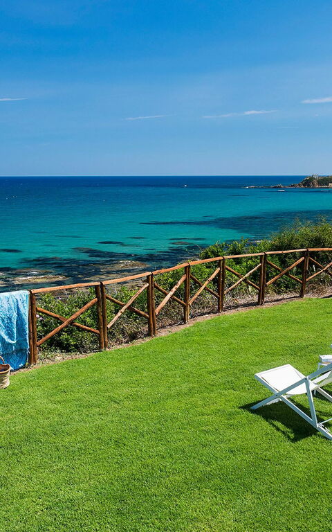 Villa Nettuno: all'aperto, Giardino, Vista Panoramica
