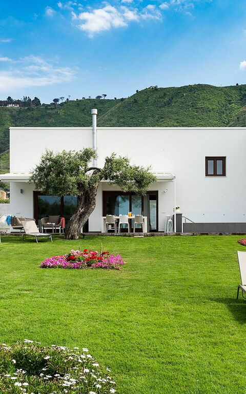 Villa Nettuno: all'aperto, Giardino