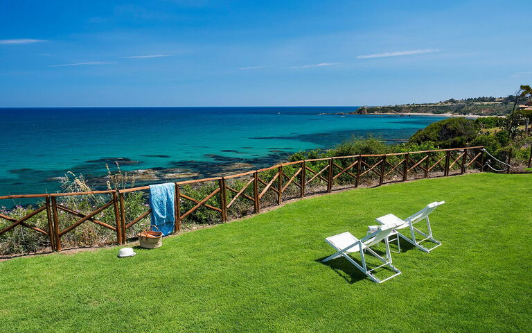 Villa Nettuno: all'aperto, Giardino, Vista Panoramica