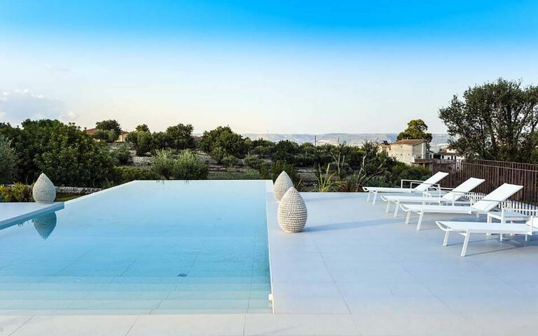 Villa Casi o Cantu: Piscina