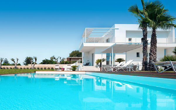 Villa Blumarine: all'aperto, Esterni, Piscina