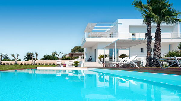 Villa Blumarine: all'aperto, Esterni, Piscina