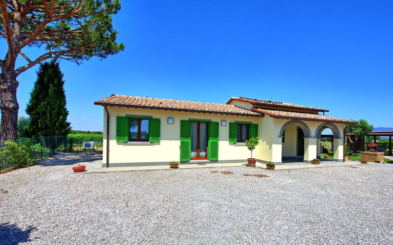 Casa Violina: all'aperto, Esterni