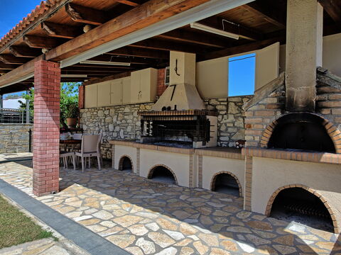 Acharavi Beach Villa