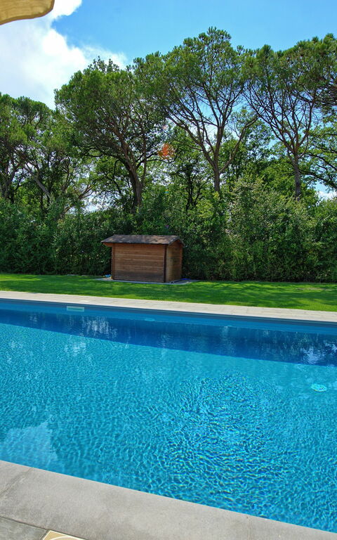Villa Cangeli: all'aperto, Giardino, Piscina