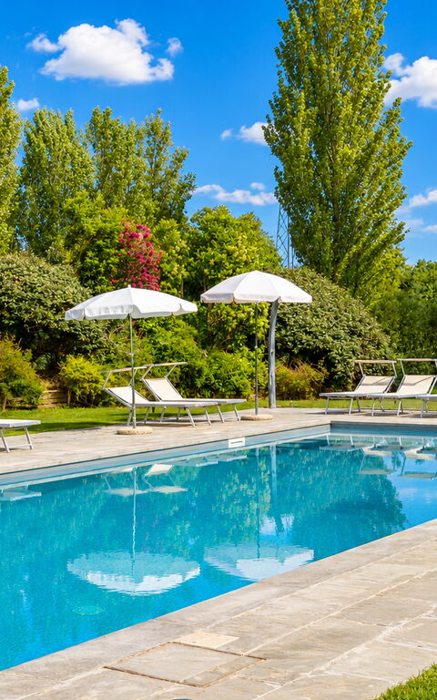 Villa Cangeli: all'aperto, Giardino, Piscina
