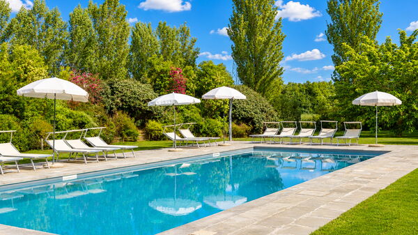 Villa Cangeli: all'aperto, Giardino, Piscina