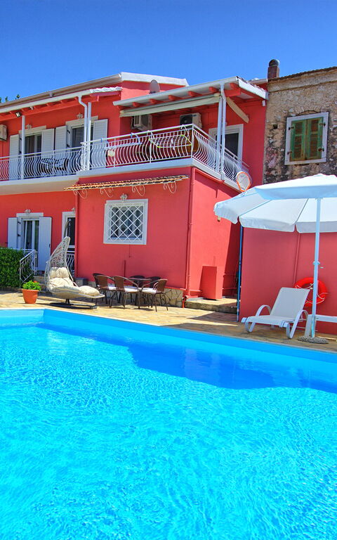 Villa Giador: all'aperto, Piscina