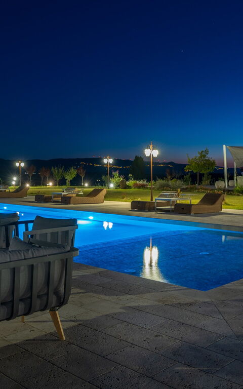 Villa Massimiliano: all'aperto, Estate, Giardino, Piscina