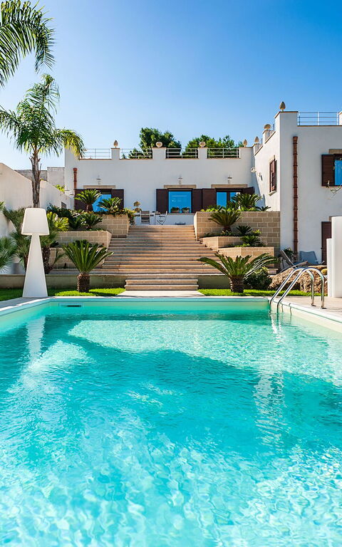 Villa Pigna Bianca: all'aperto, Piscina