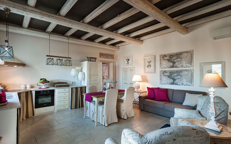 Villa Pigna Bianca: Cucina, Sala da pranzo, Soggiorno