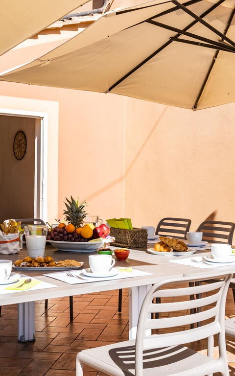 Villa Bonriposo: all'aperto