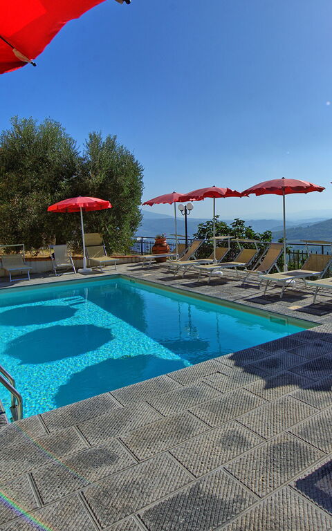 Casalta: all'aperto, Esterni, Piscina