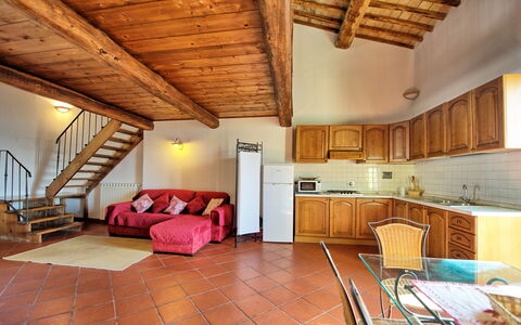 Alloggio Fienile: Cucina, Sala da pranzo, Soggiorno